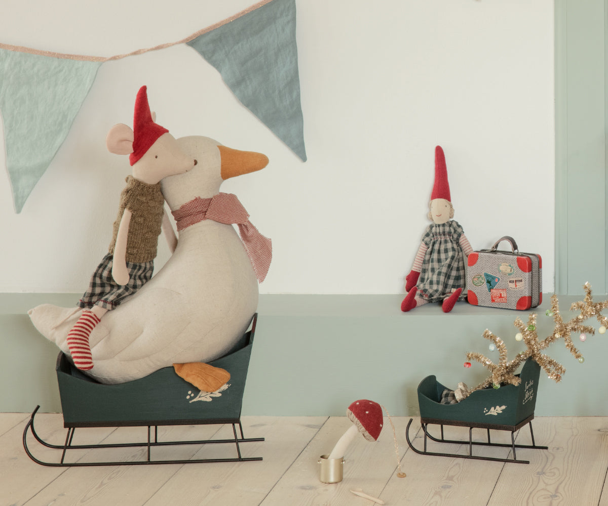 Sleigh, Medium - Green - HoneyBug