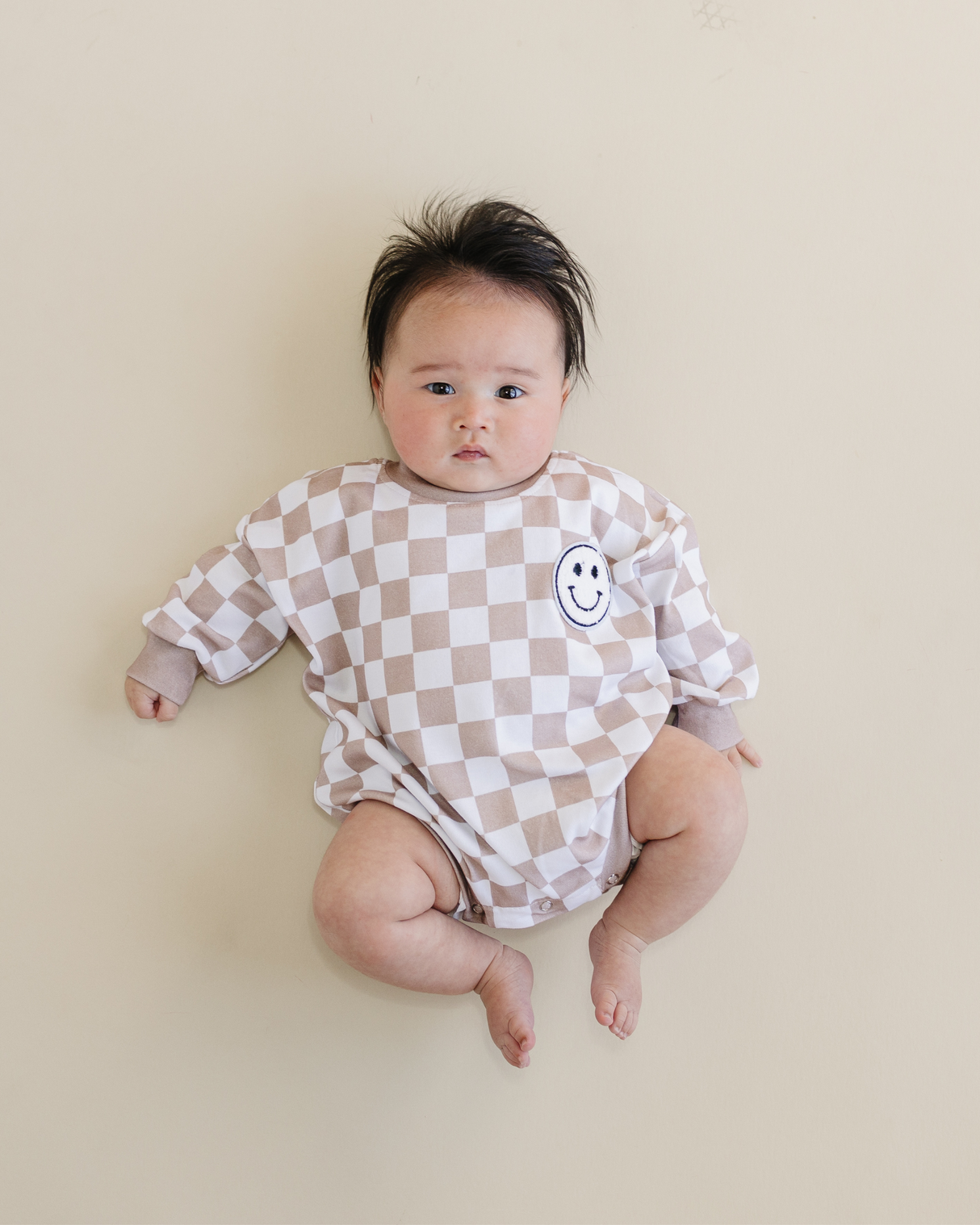 Bubble Romper | Checkered Smiley Latte - HoneyBug