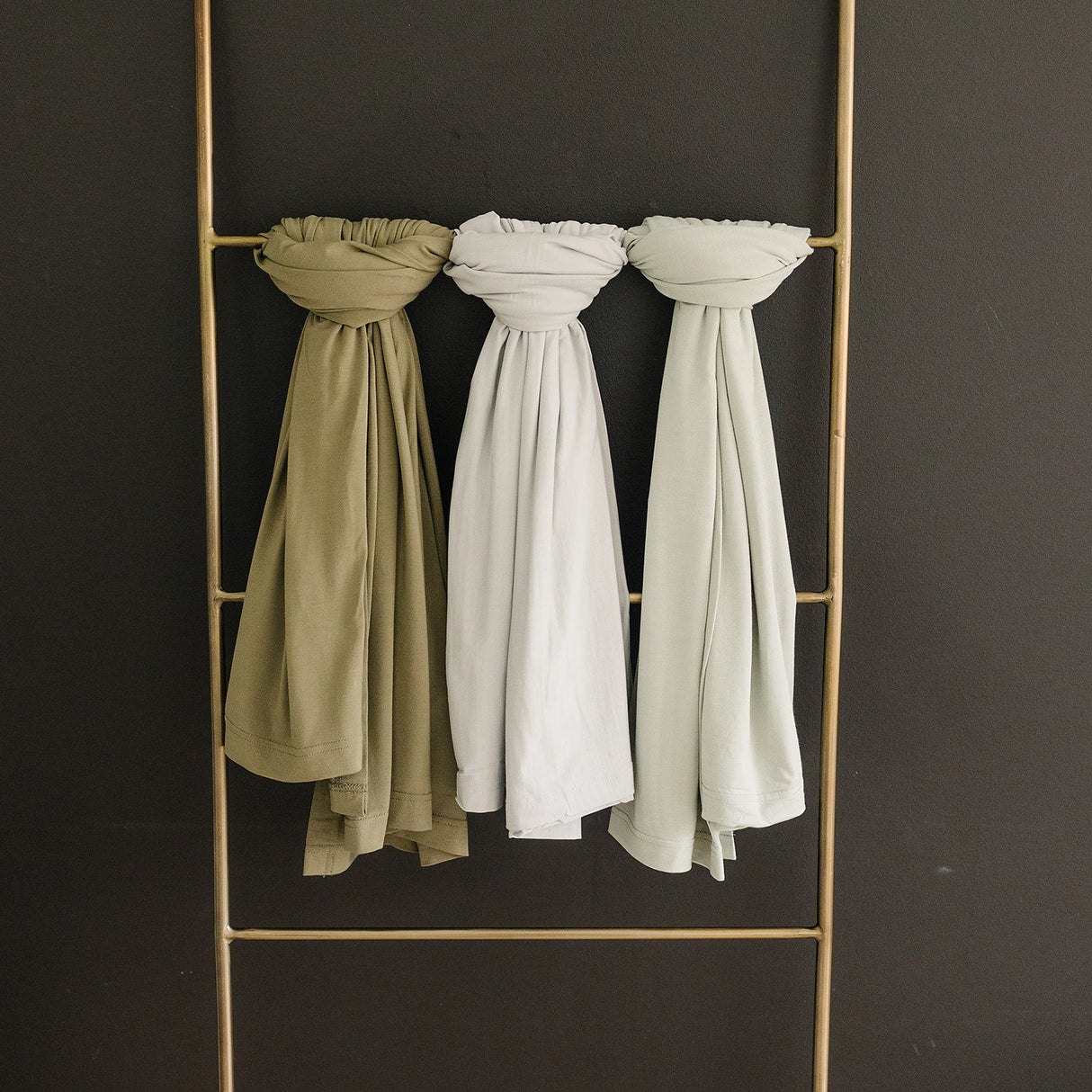 Sage Bamboo Stretch Swaddle - HoneyBug