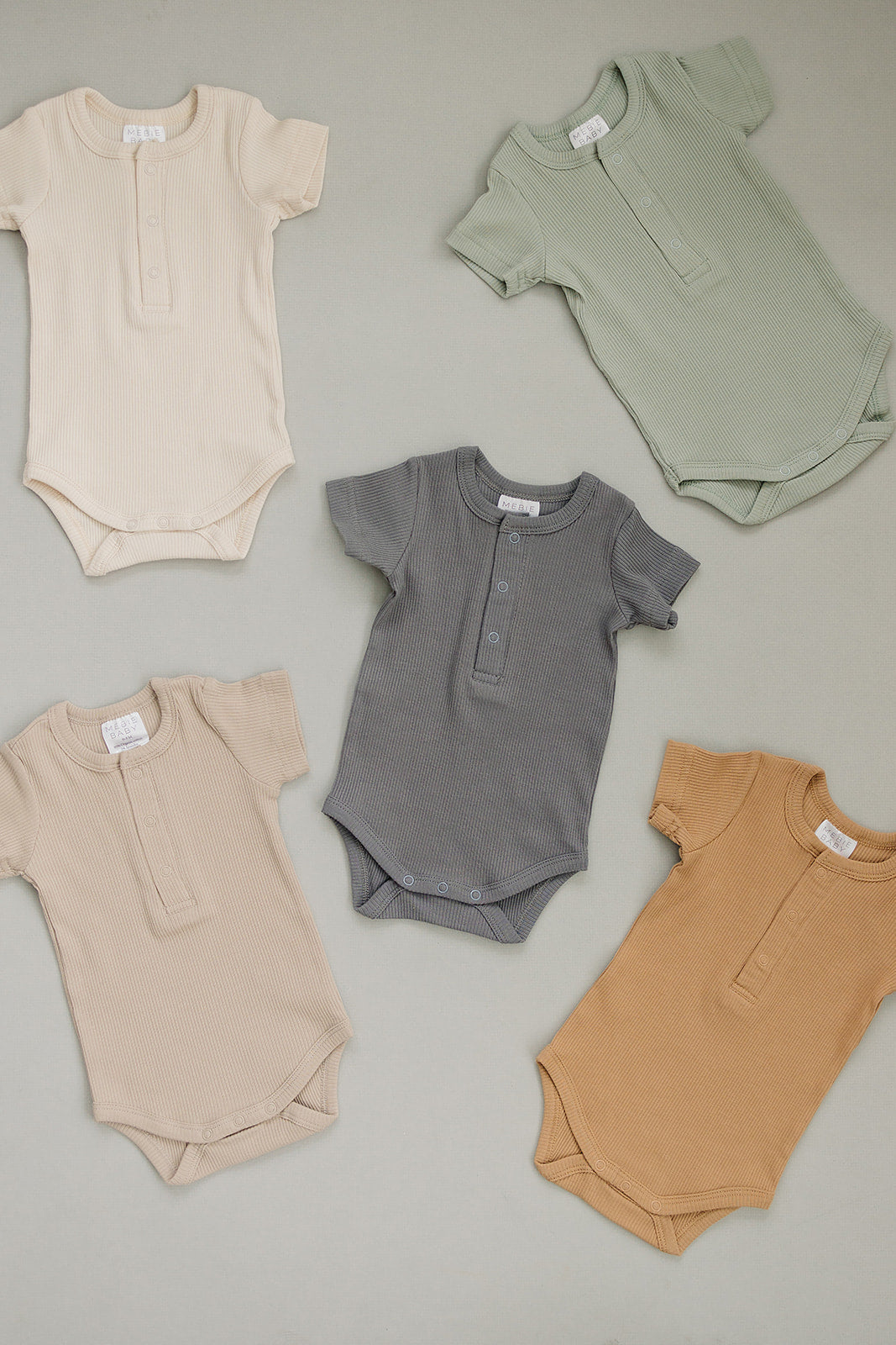 Vanilla Organic Cotton Ribbed Snap Bodysuit - HoneyBug