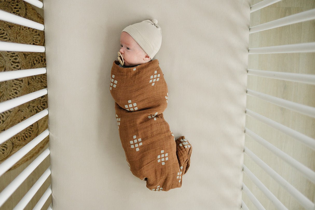 Chestnut Textiles Muslin Swaddle Blanket - HoneyBug