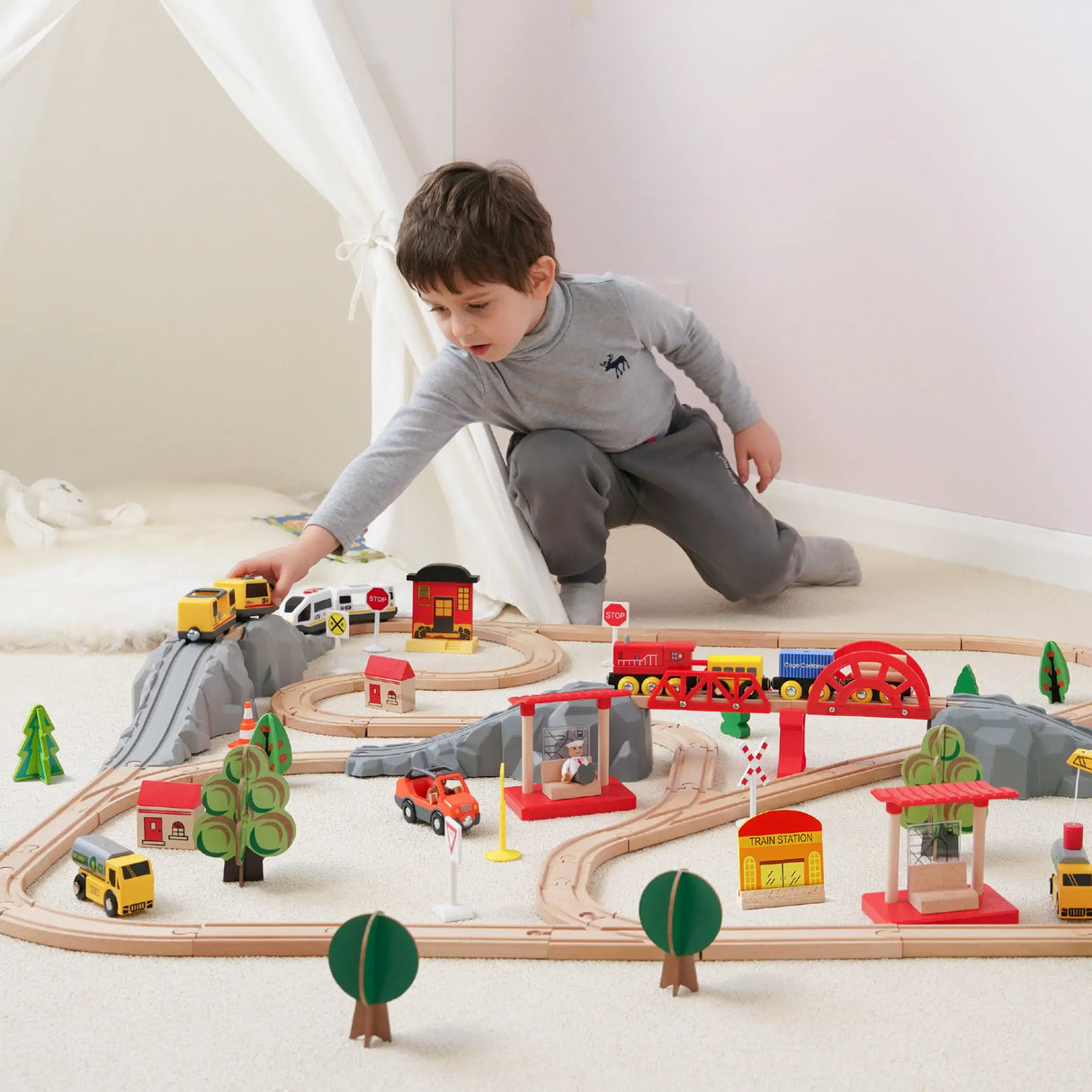 Tiny Land® Wooden Track Trains 55 Pcs - HoneyBug