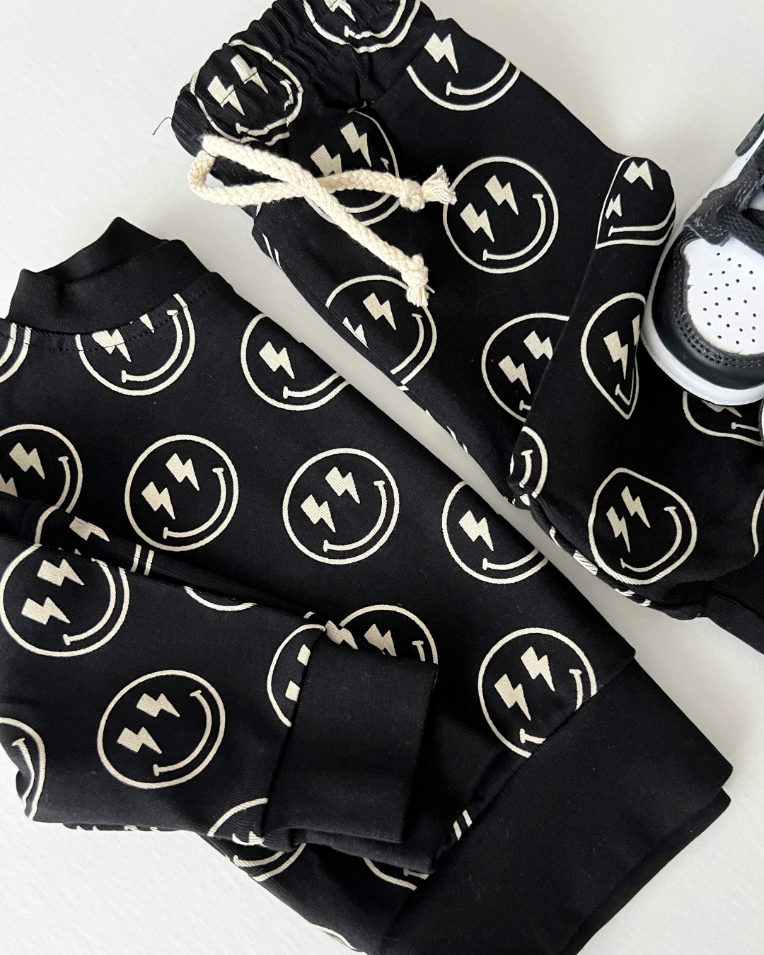 Jogger Set | Electric Smiley - HoneyBug