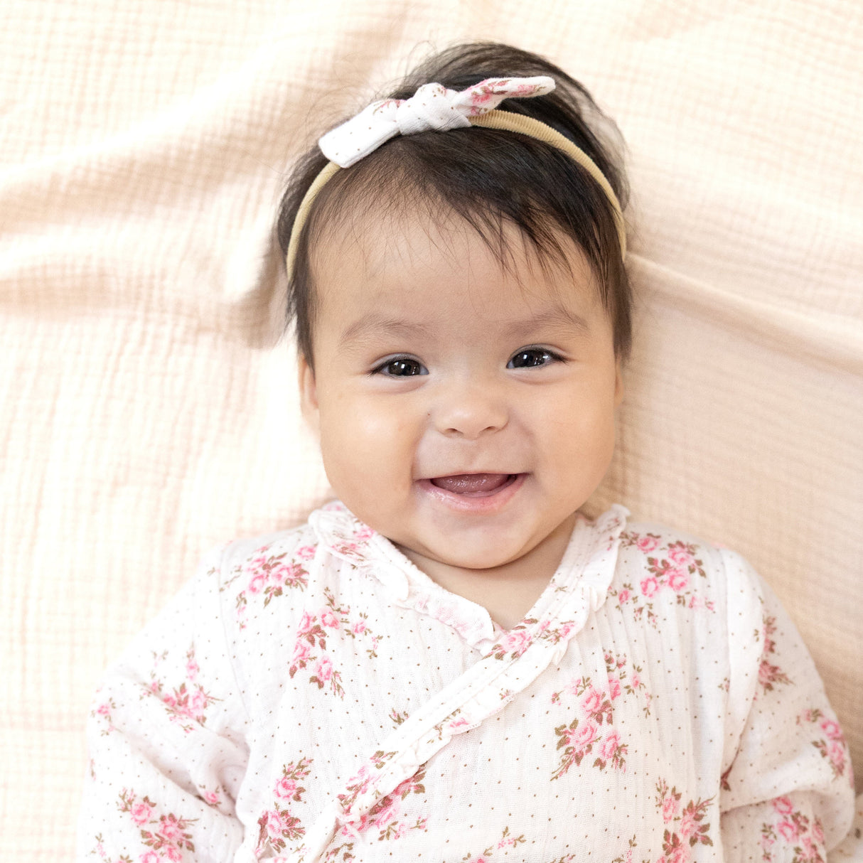 Bow with Nylon Headband - HoneyBug