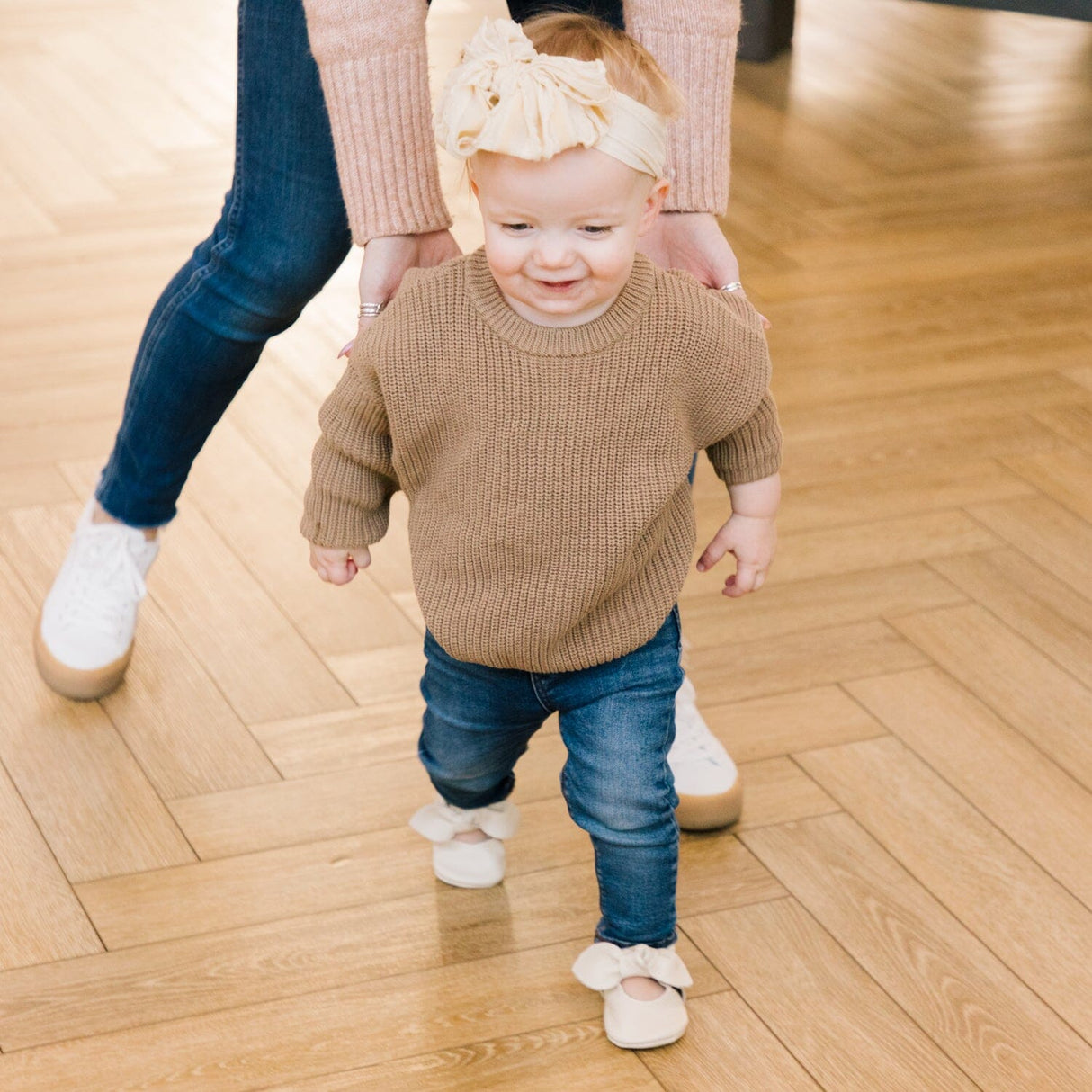 Birch Knotted Bow Baby Shoe - HoneyBug
