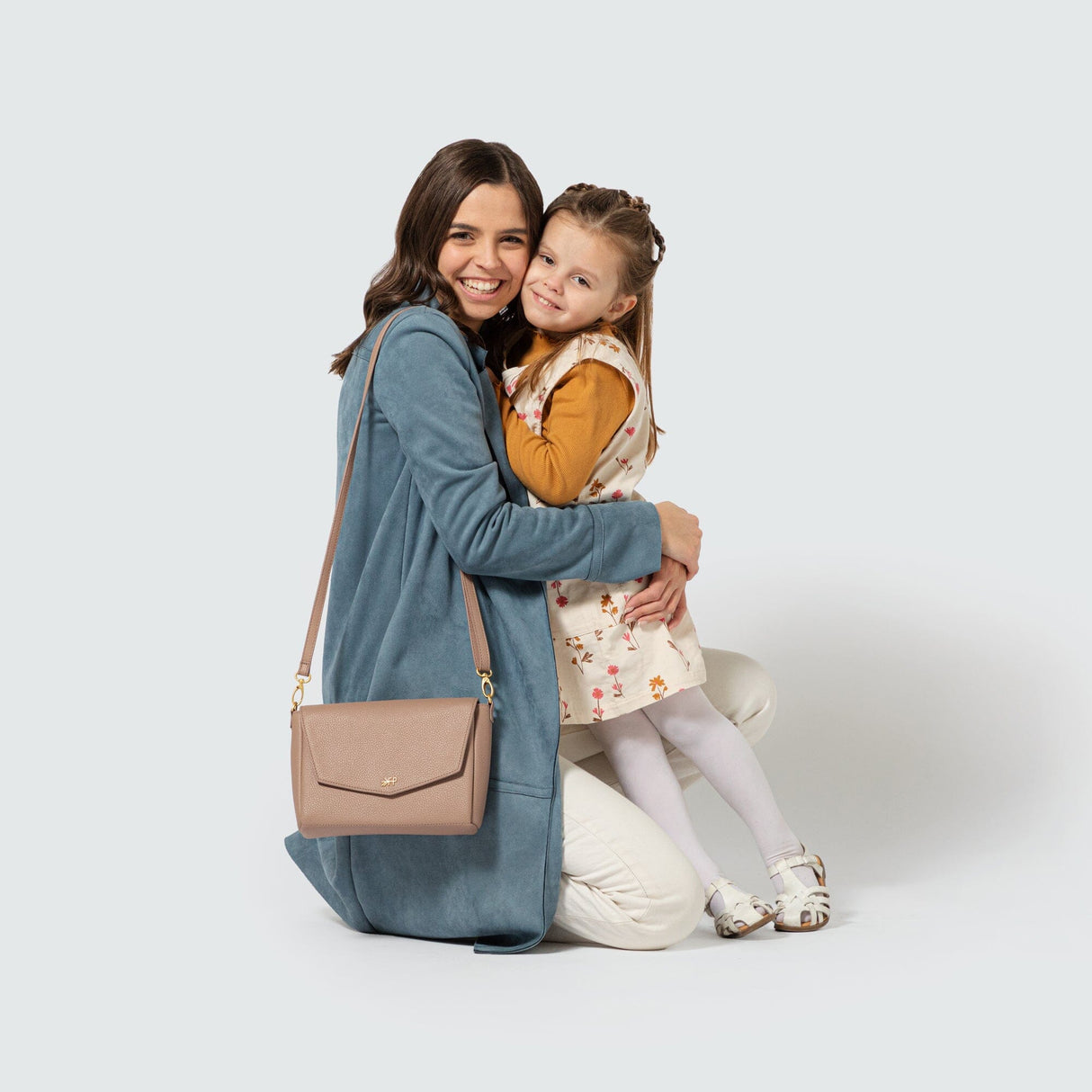 Fig Classic Crossbody - HoneyBug