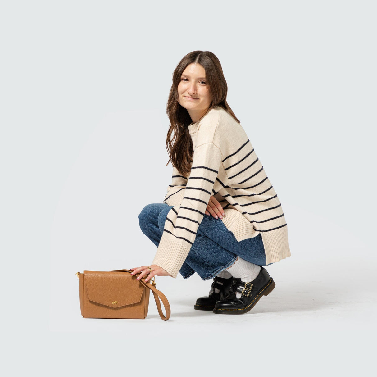 Butterscotch Classic Crossbody - HoneyBug