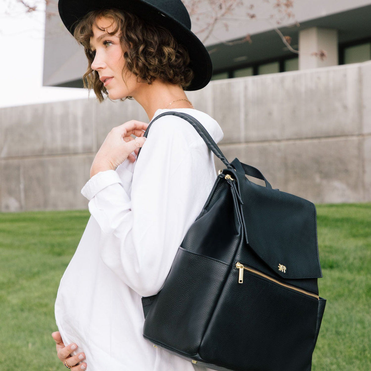 Ebony Classic Diaper Bag II - HoneyBug