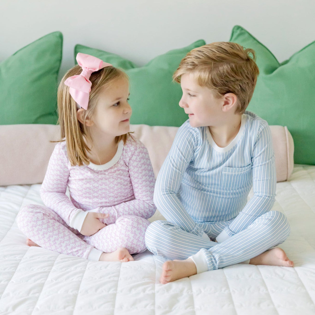 Ava Girls' Pajama Pant Set - Pretty Pink Bows - HoneyBug