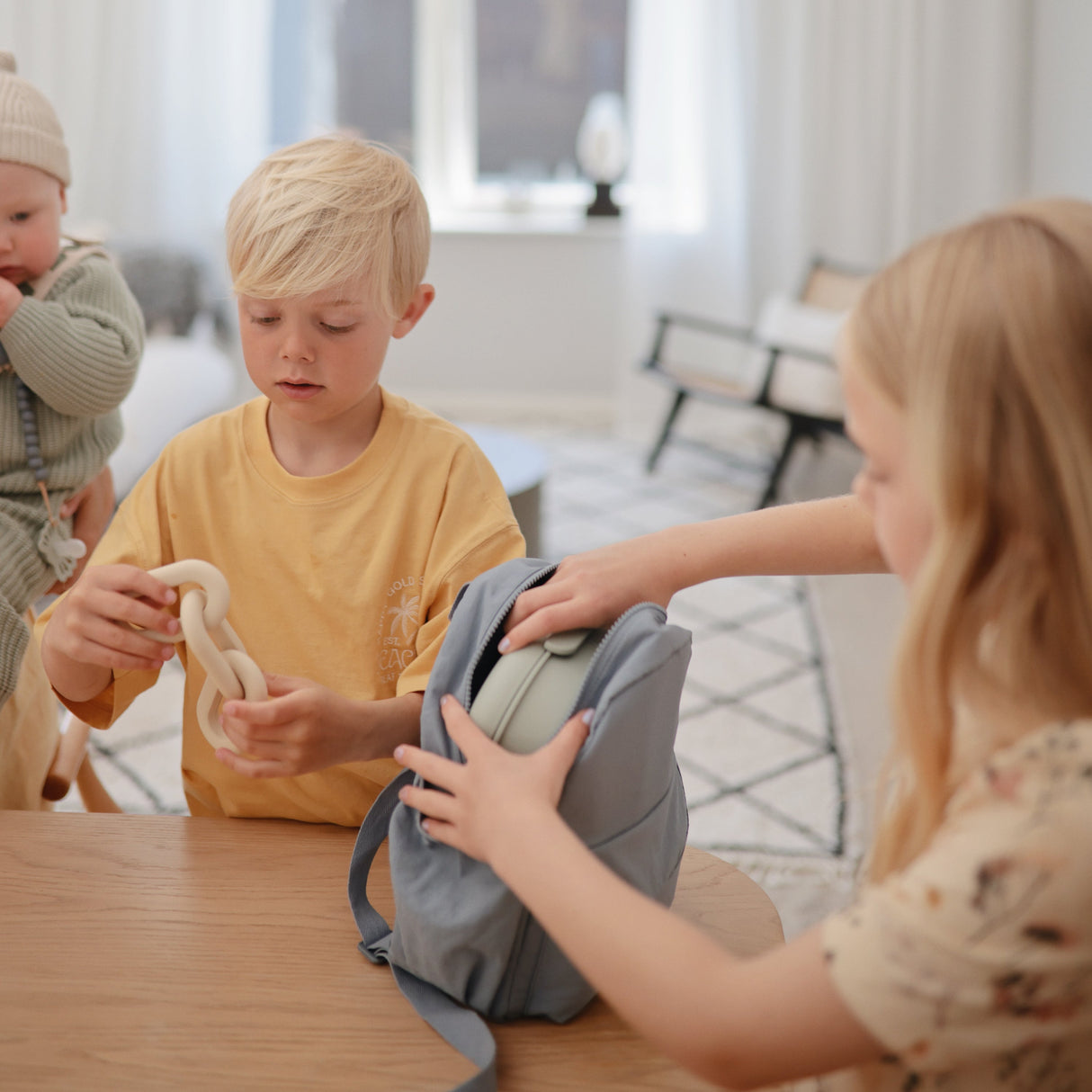 Links Teether - HoneyBug