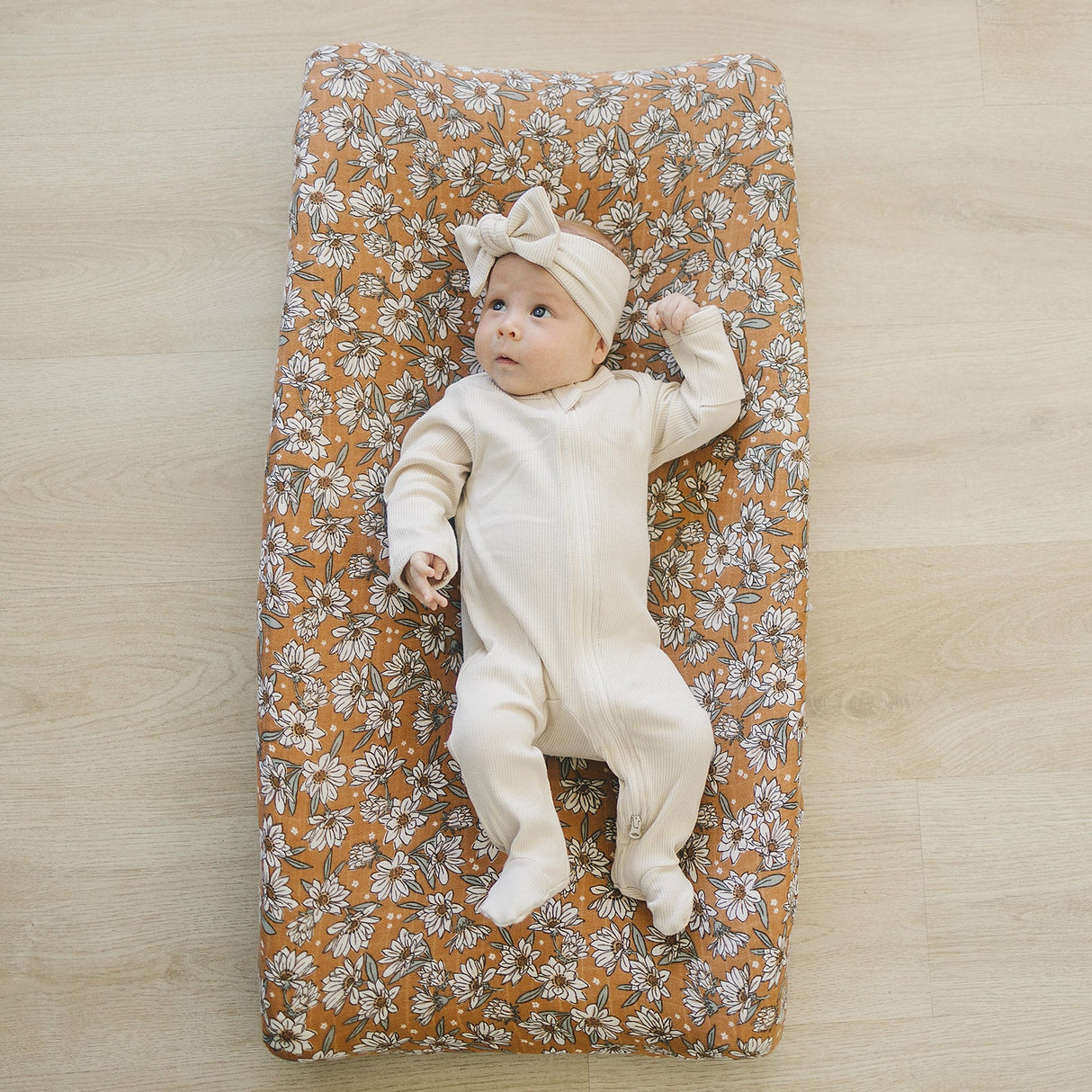 Magnolia Muslin Changing Pad Cover - HoneyBug