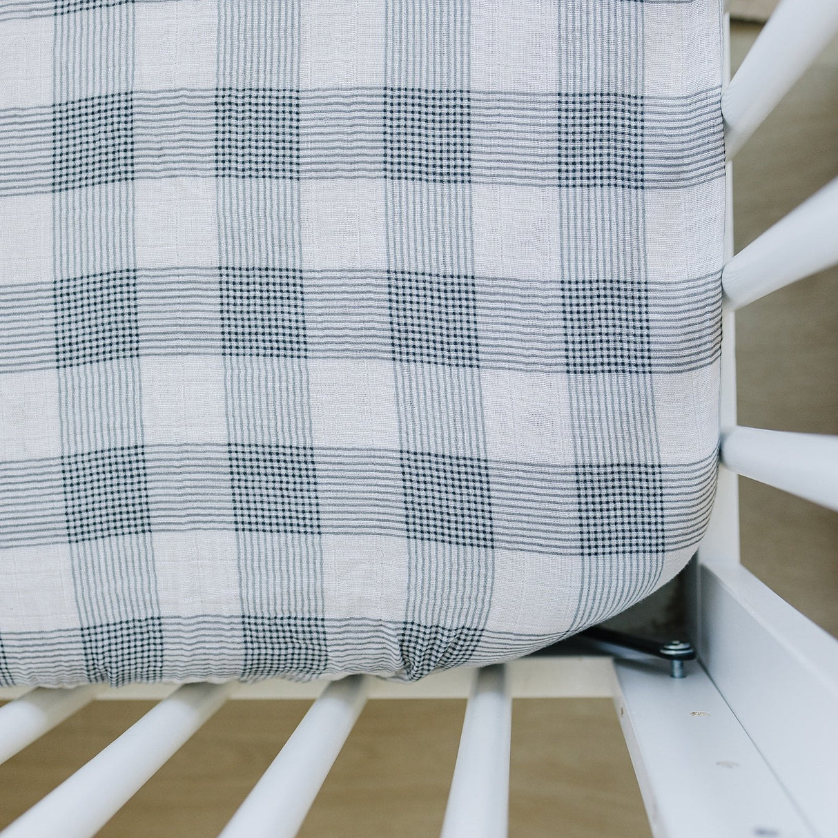 Coastal Plaid Muslin Crib Sheet - HoneyBug