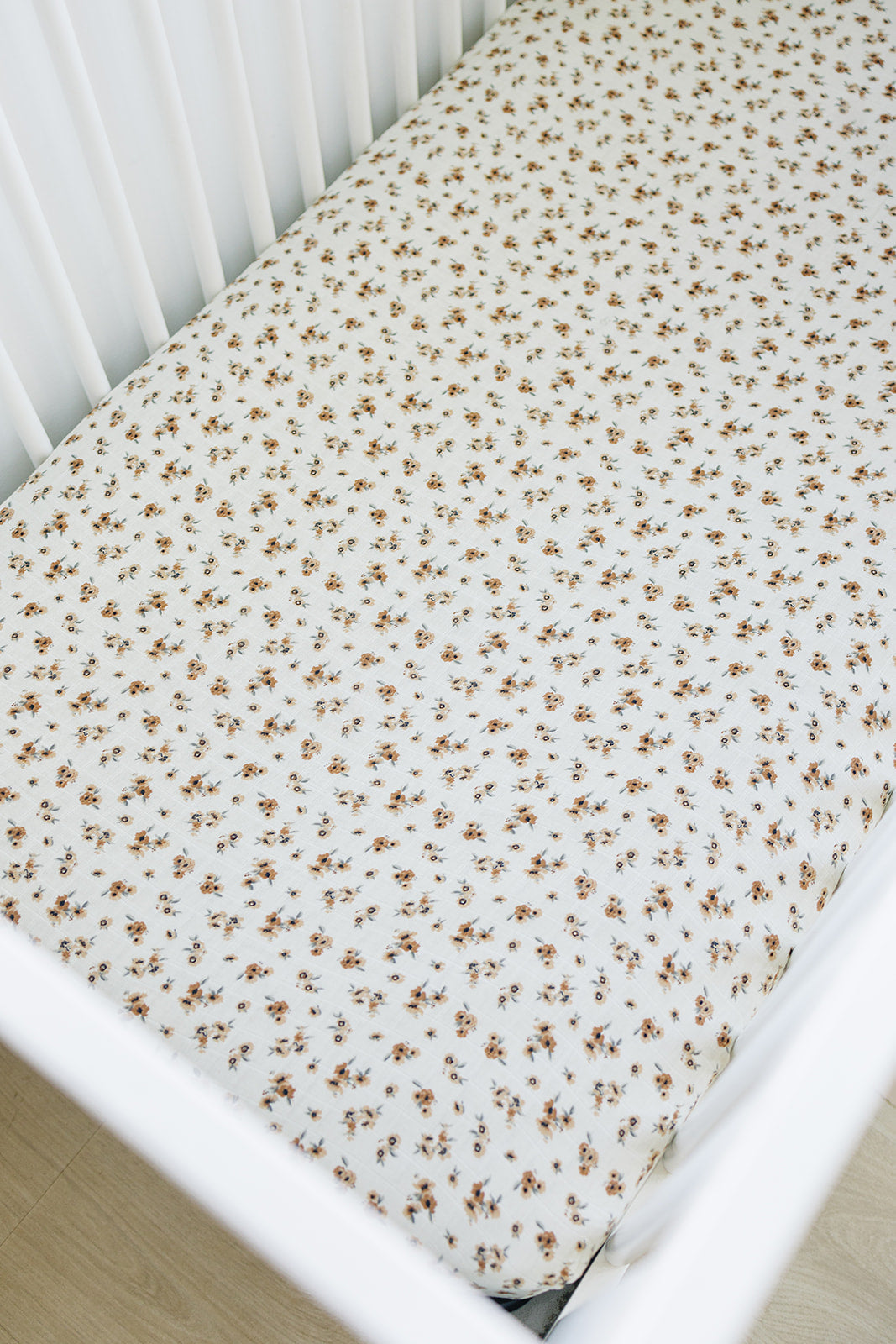 Autumn Bloom Muslin Crib Sheet - HoneyBug