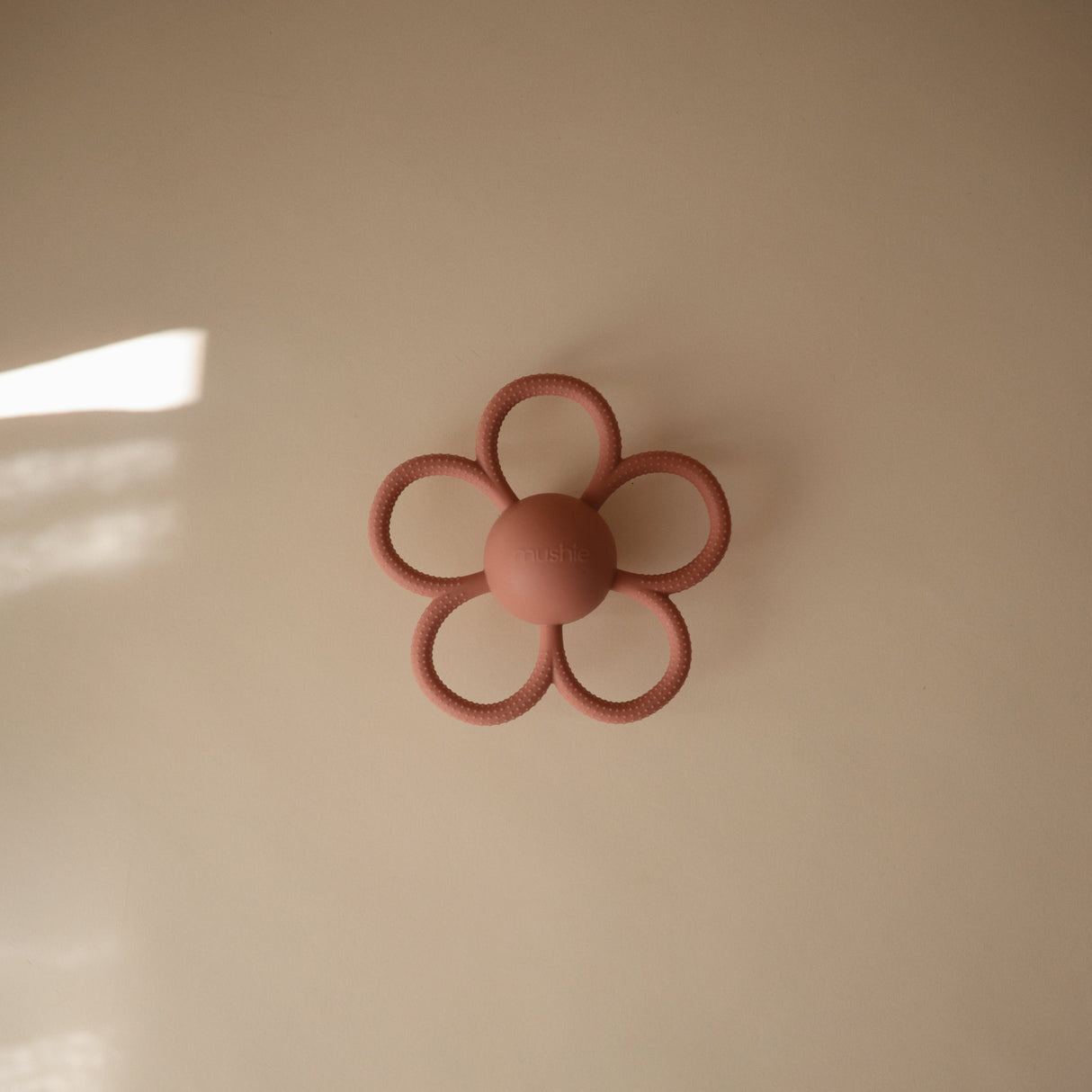 Daisy Rattle Teether - Soft Lilac - HoneyBug