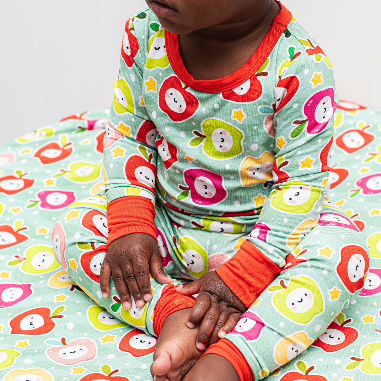 LONG SLEEVE 2 PIECE SETS- Kawaii Apple - HoneyBug