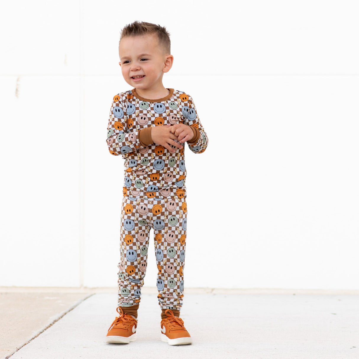 LONG SLEEVE 2 PIECE SETS- Beige Happy Smiles - HoneyBug