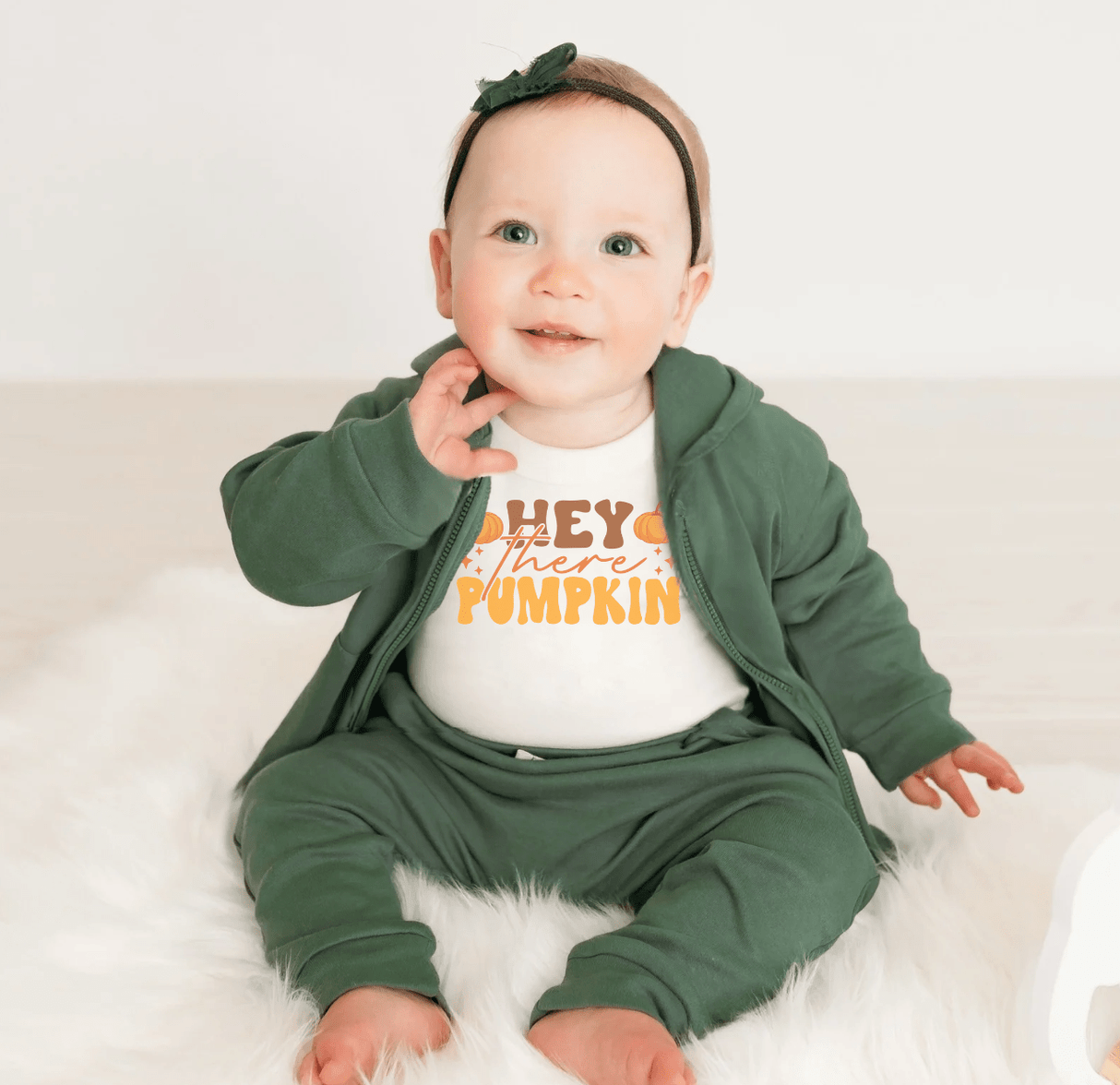 graphic tee | hey there pumpkin - HoneyBug