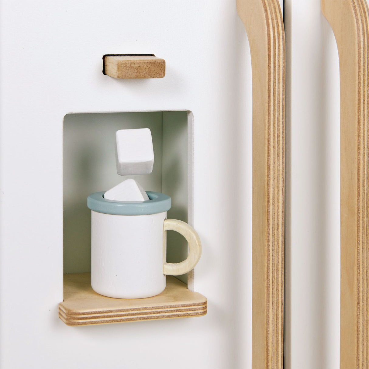 Tenderleaf Refrigerator - HoneyBug