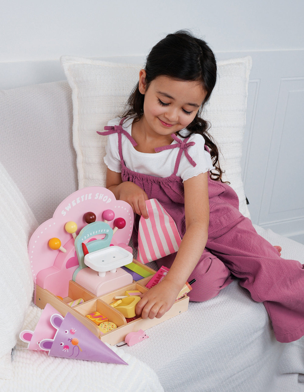 Sweetie Pic'n'Mix Shop - HoneyBug