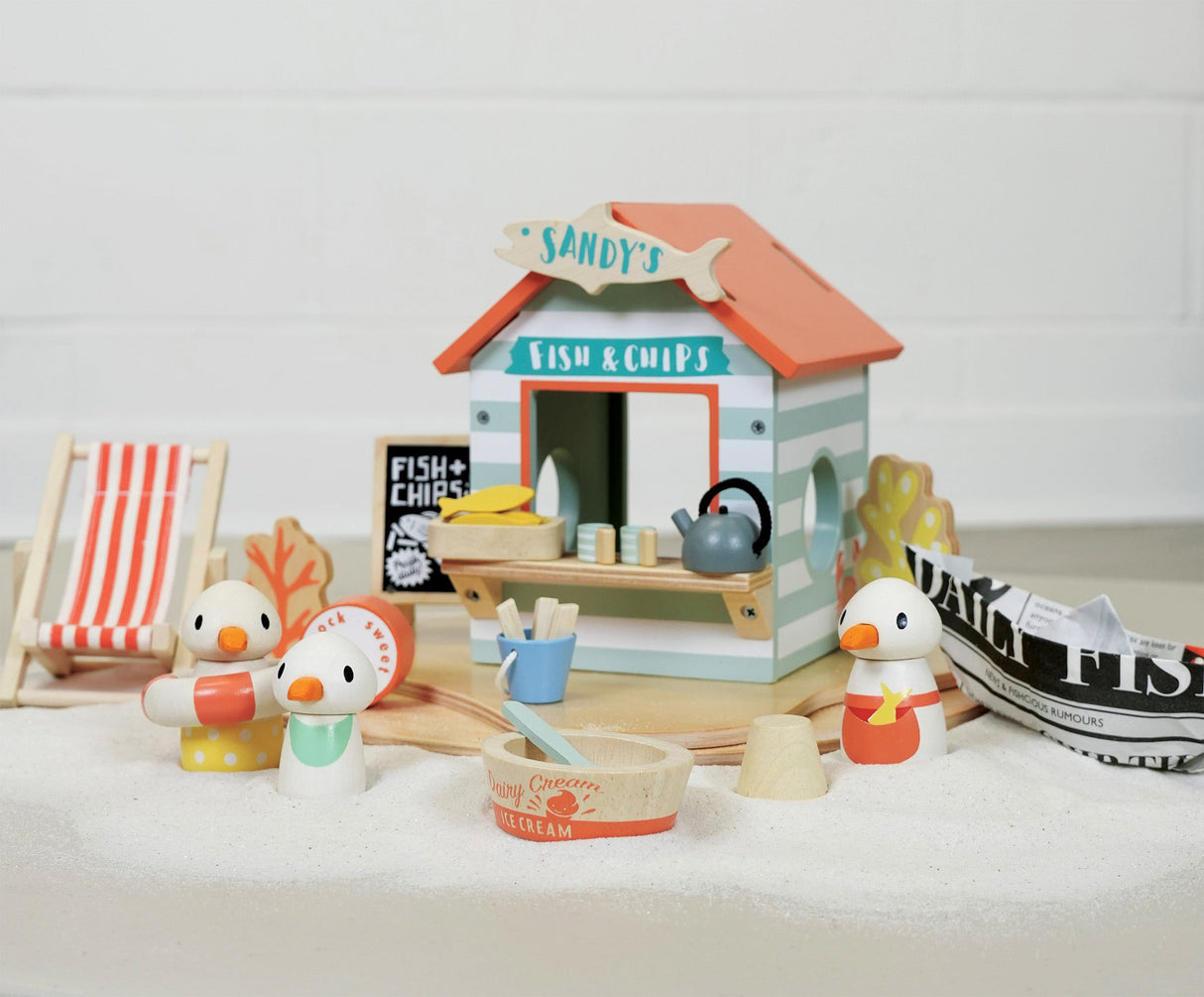 Sandy's Beach Hut - HoneyBug