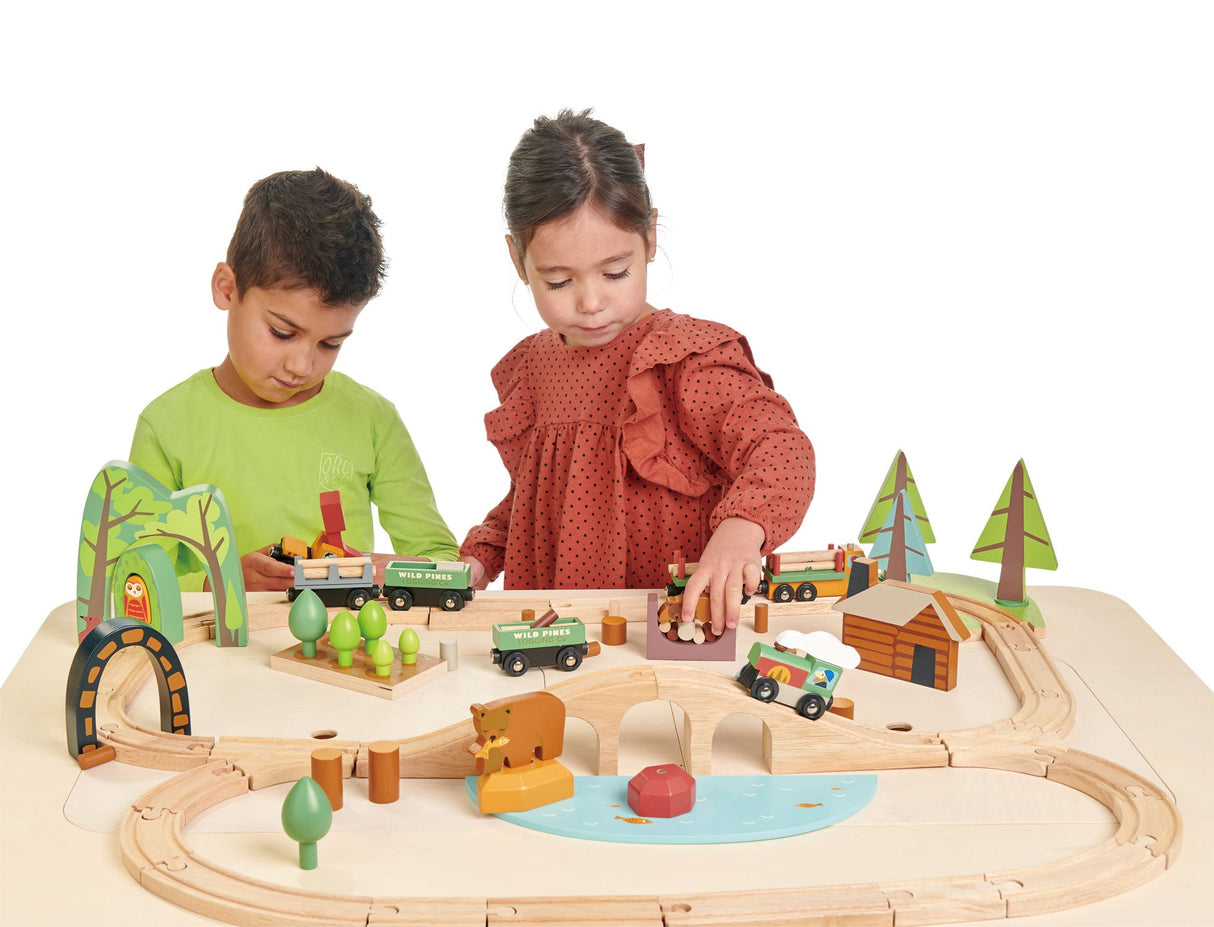 Wild Pines Train Set - HoneyBug
