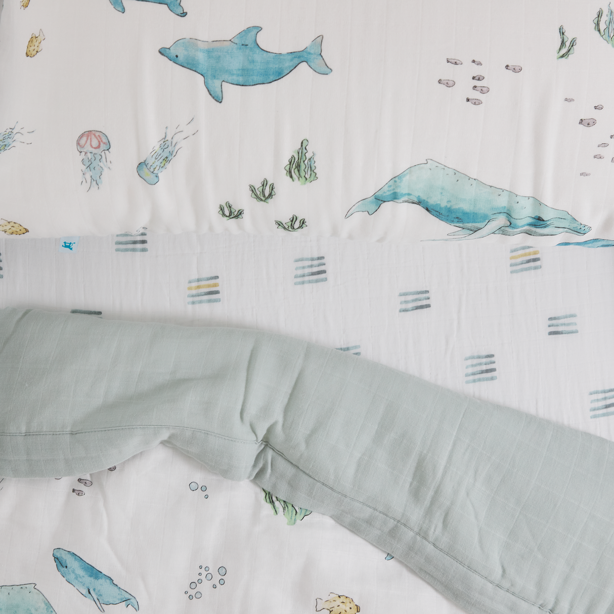 Cotton Muslin Toddler Bedding 3 Piece Set - Whales - HoneyBug