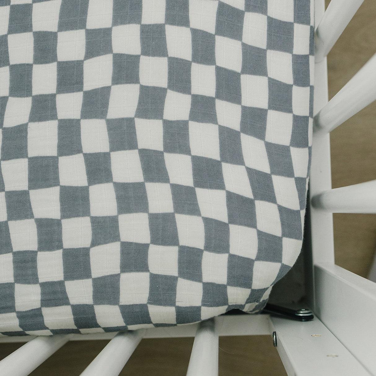 Dusty Blue Wavy Checkered Muslin Crib Sheet - HoneyBug