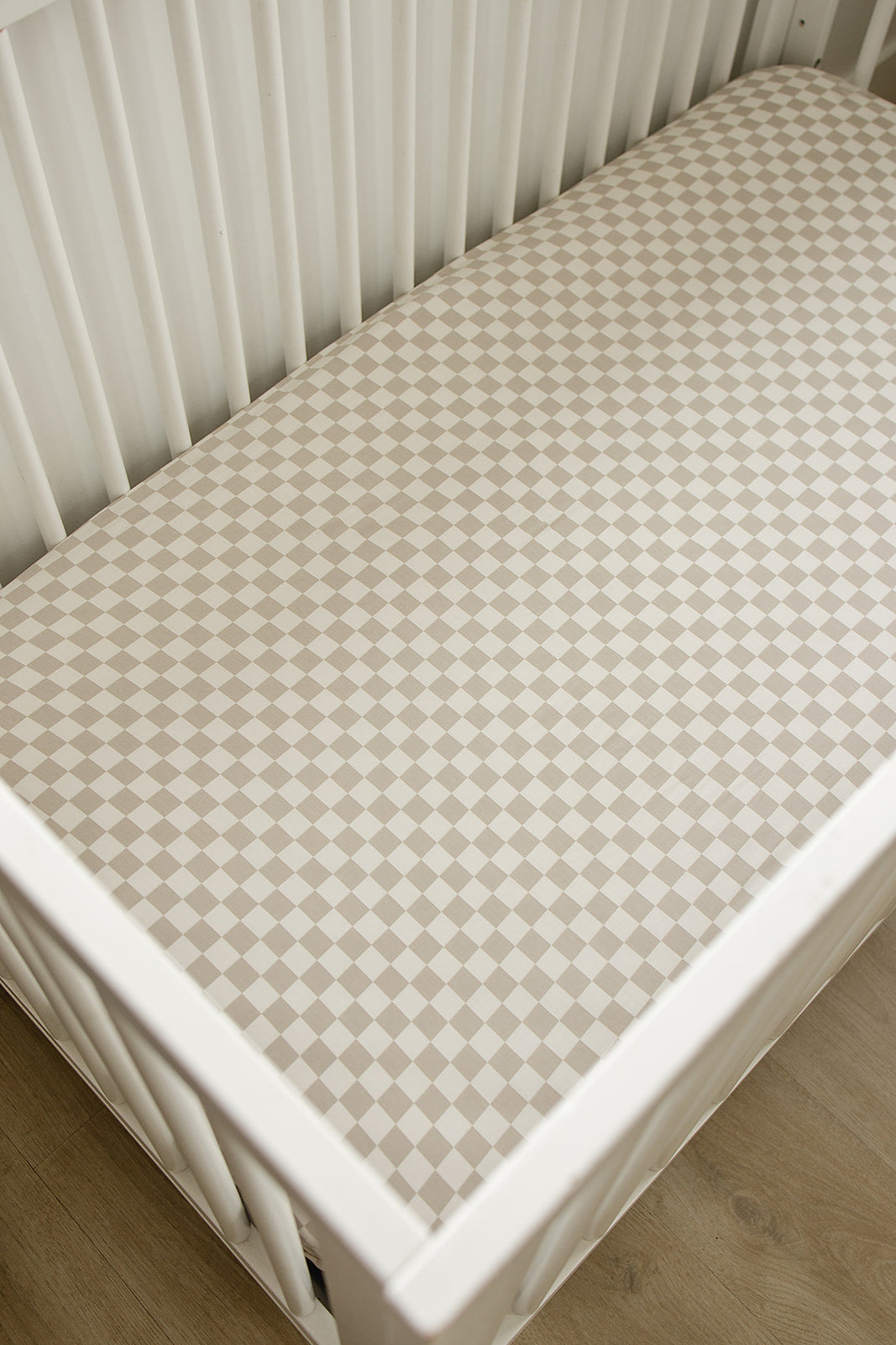 Taupe Checkered Bamboo Stretch Crib Sheet - HoneyBug