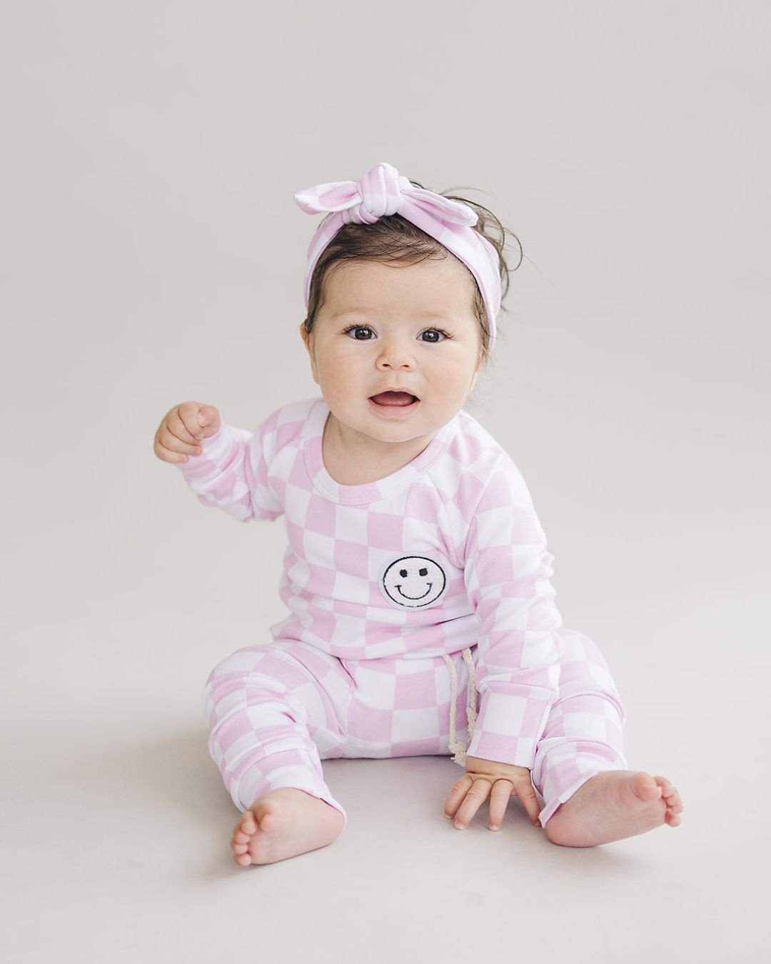 Checkered Smiley Lounge Set | Pink - HoneyBug