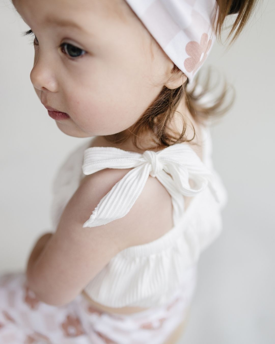 Flare Set | Latte Daisy - HoneyBug