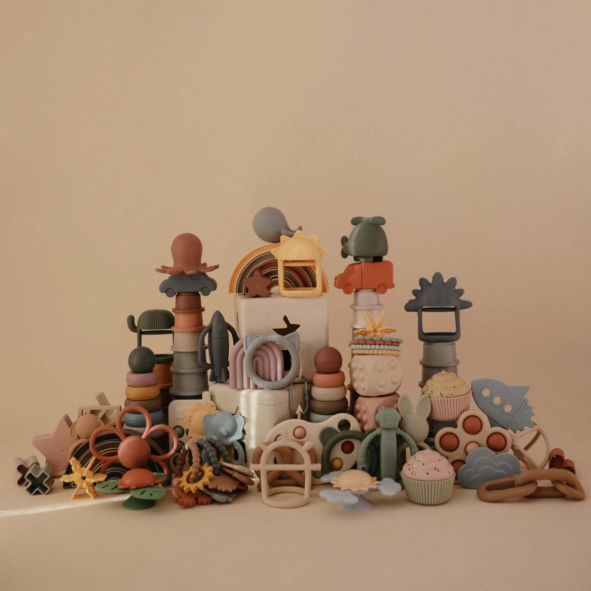 No-Drop Sun Teether (Sunshine) - HoneyBug