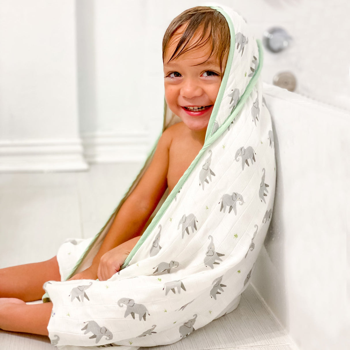 Elephant Hooded Towel Set - HoneyBug