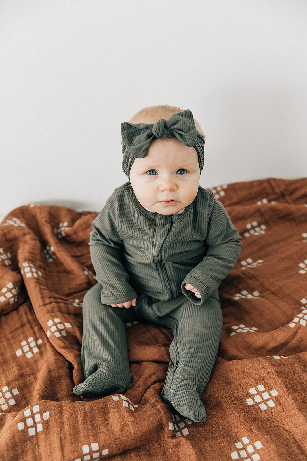 Chestnut Textiles Muslin Quilt - HoneyBug