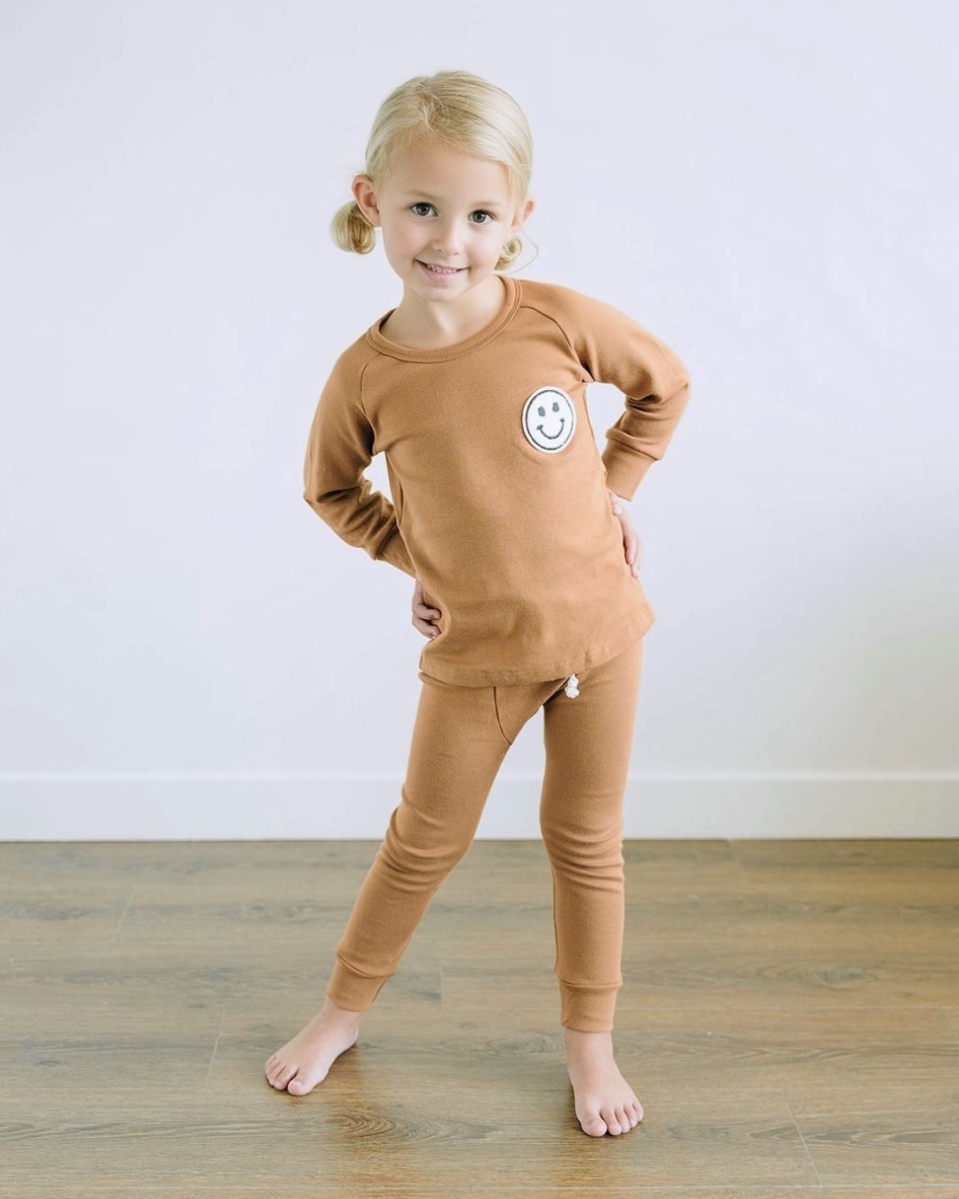 Lounge Set | Smiley Brown - HoneyBug