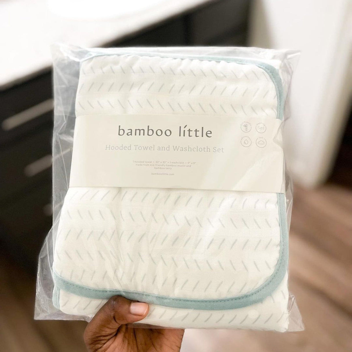 Sage Dash Hooded Towel Set - HoneyBug