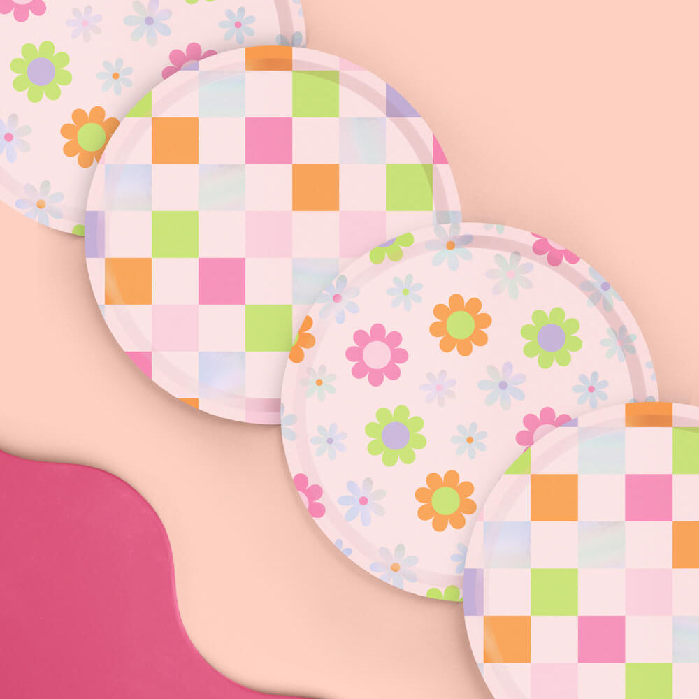 Groovy Girl Plates - 25 Foil Paper Plates