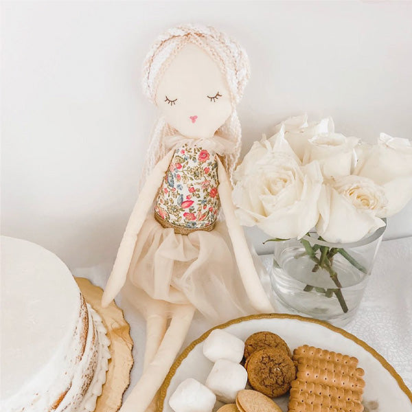 'Nilla' Vanilla Scented Soft Doll - HoneyBug