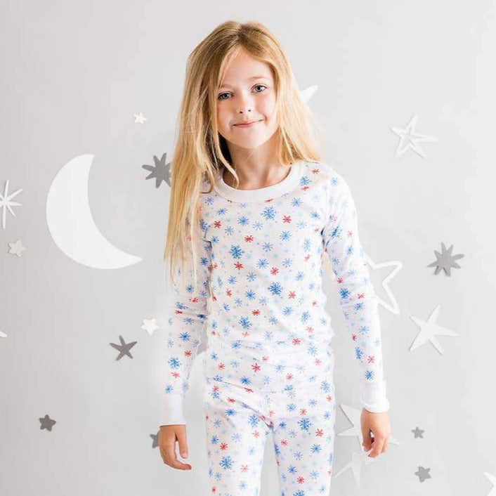 Snowflakes Long Sleeves Pajamas - HoneyBug