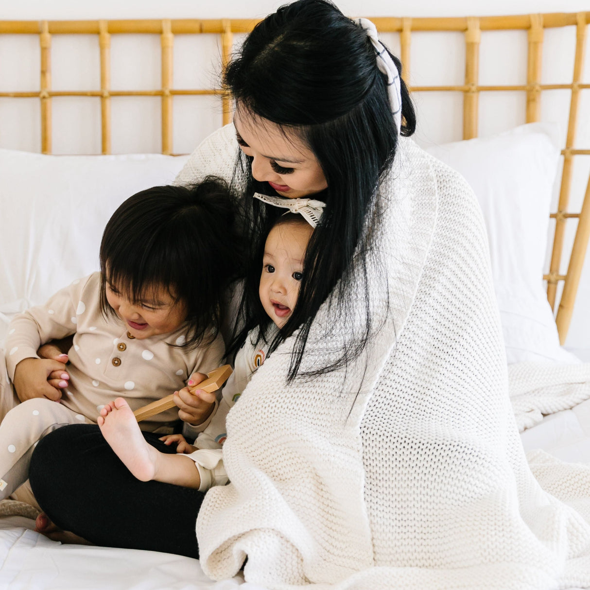 Chunky Knit Throw Blanket - Ivory - HoneyBug 