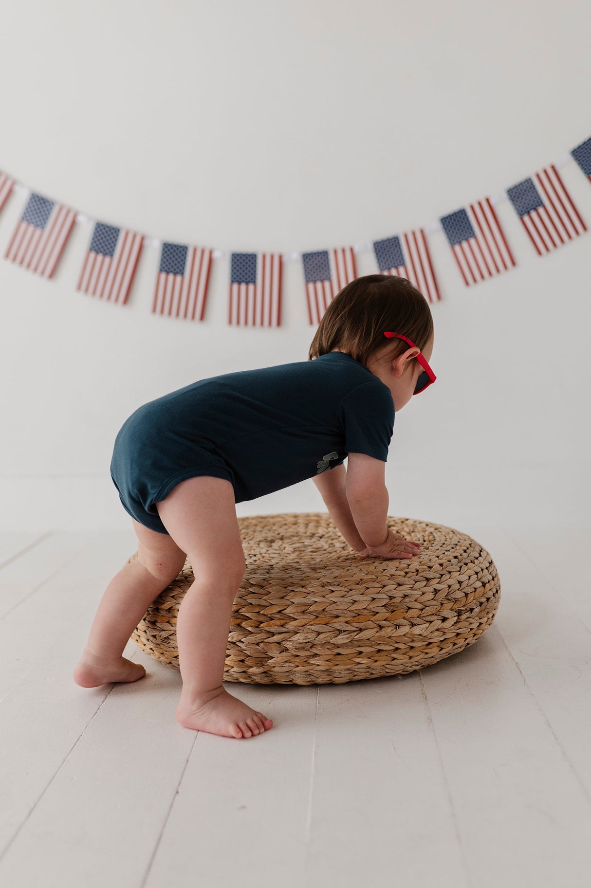 Baby Short Sleeve Bodysuit - HoneyBug 