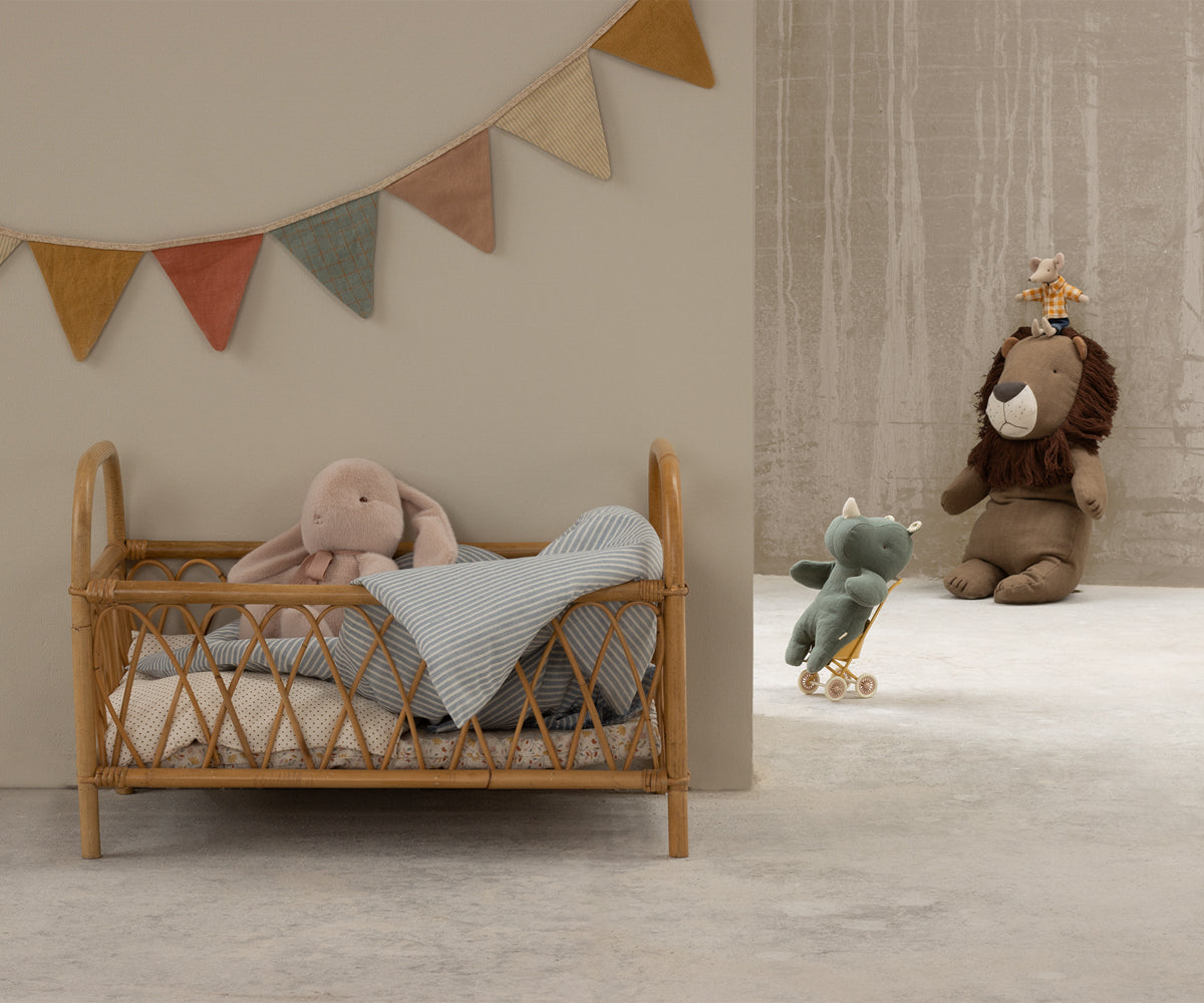 Bunny plush, Medium - Light powder - HoneyBug 