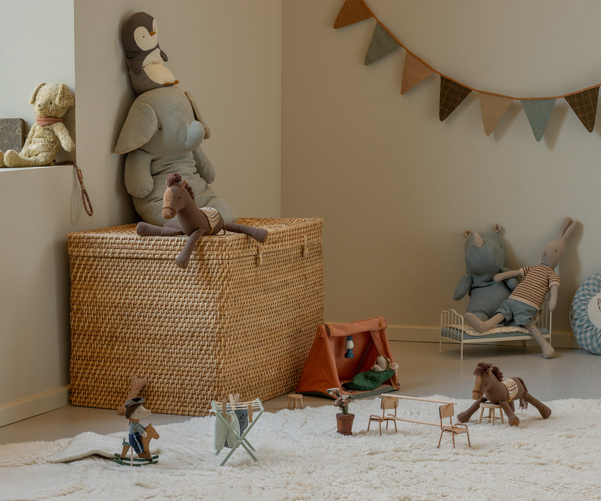 Pony - Medium - HoneyBug 