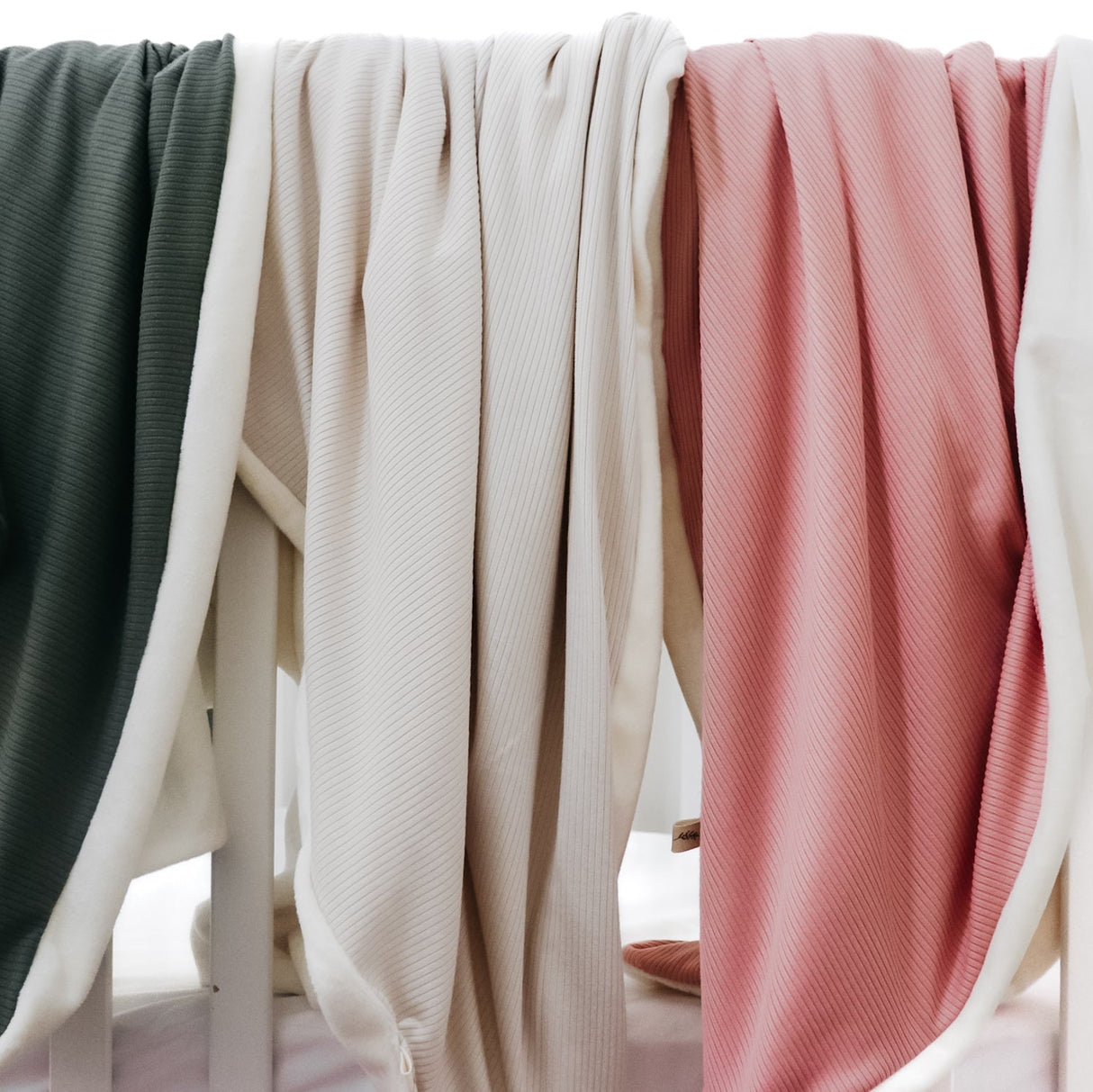 Peony Ribbed Toddler Blanket