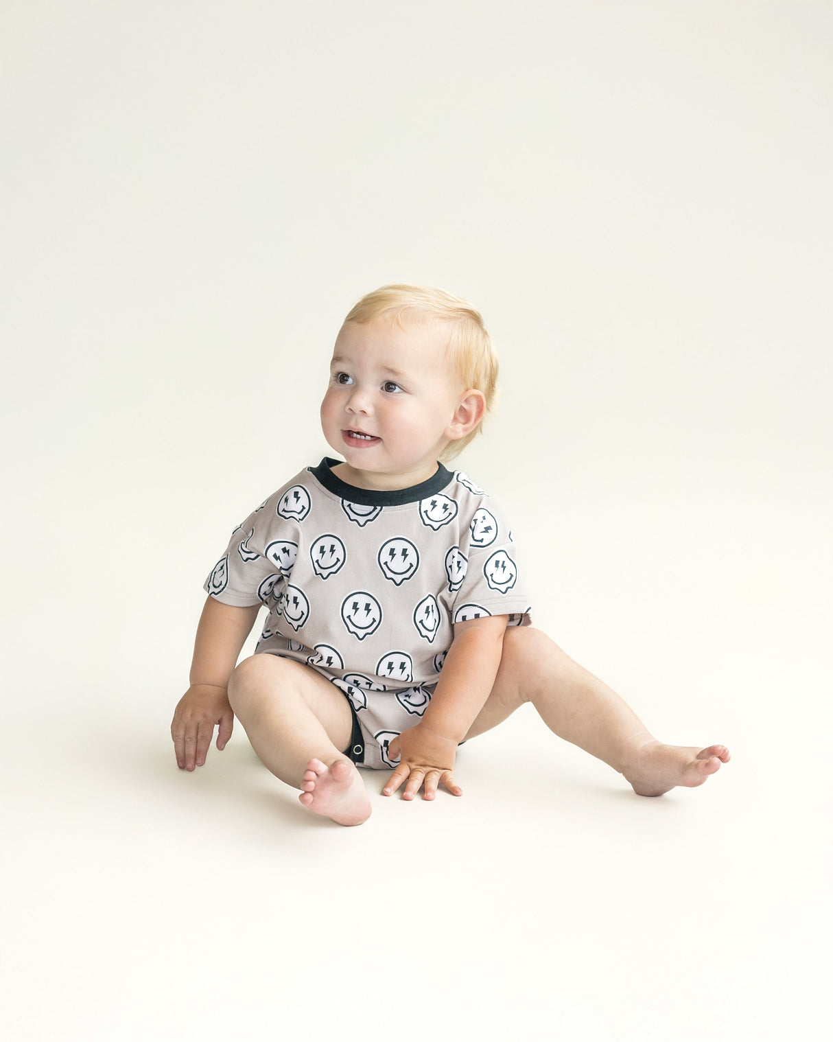 Short Sleeve Bubble Romper | Electric Drippy - HoneyBug 