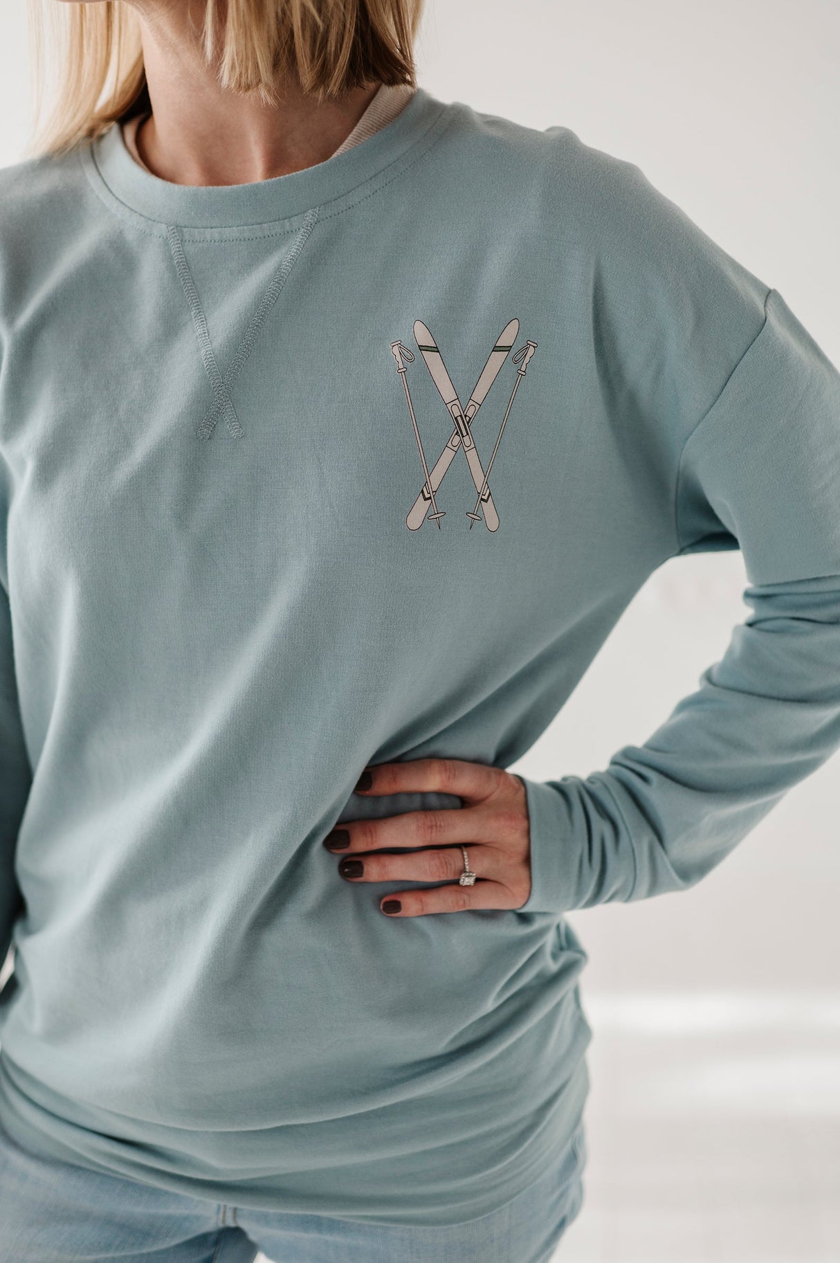 Women's Pullover - HoneyBug 