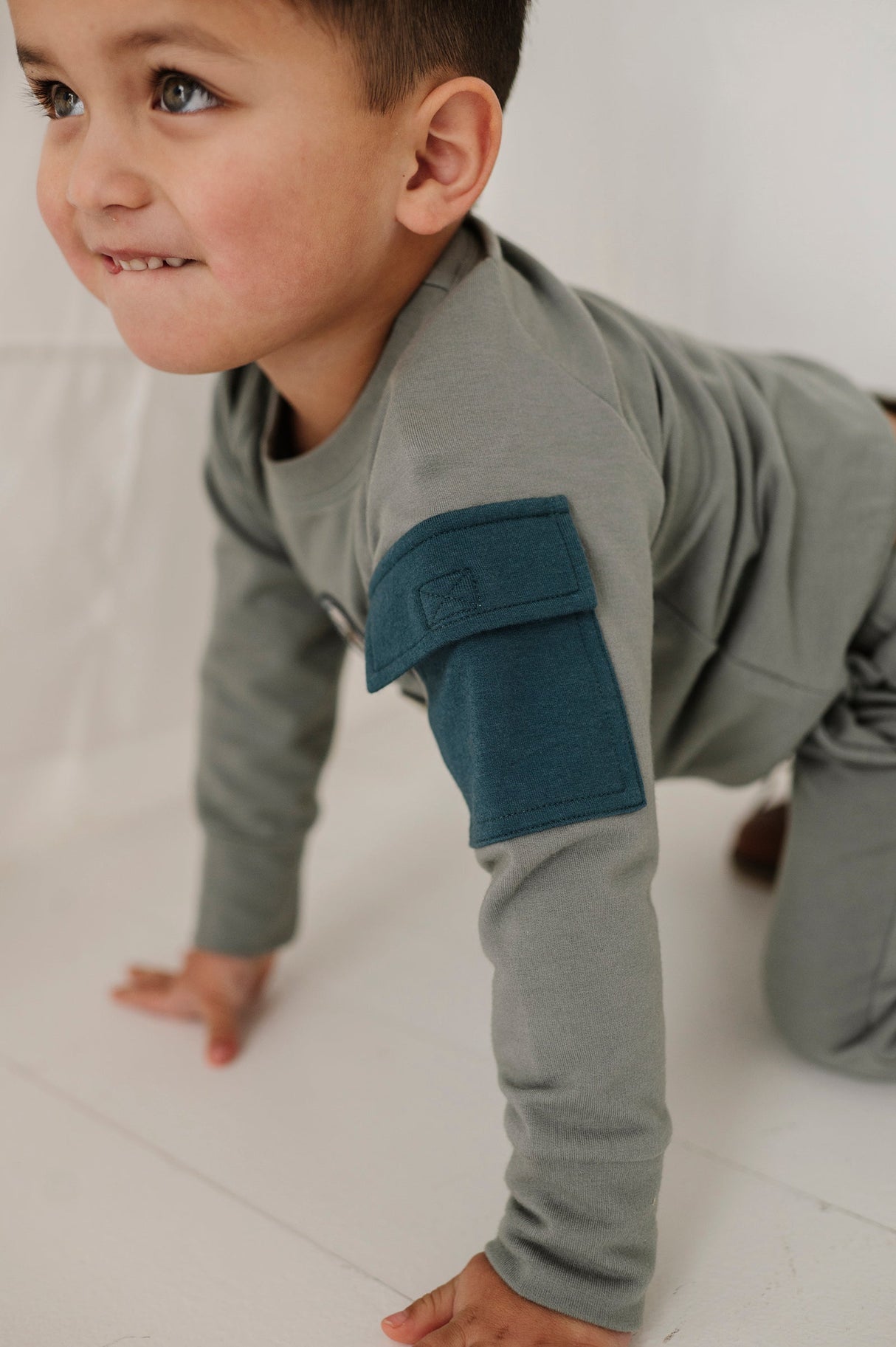 Boy's Raglan Sweatshirt - HoneyBug 