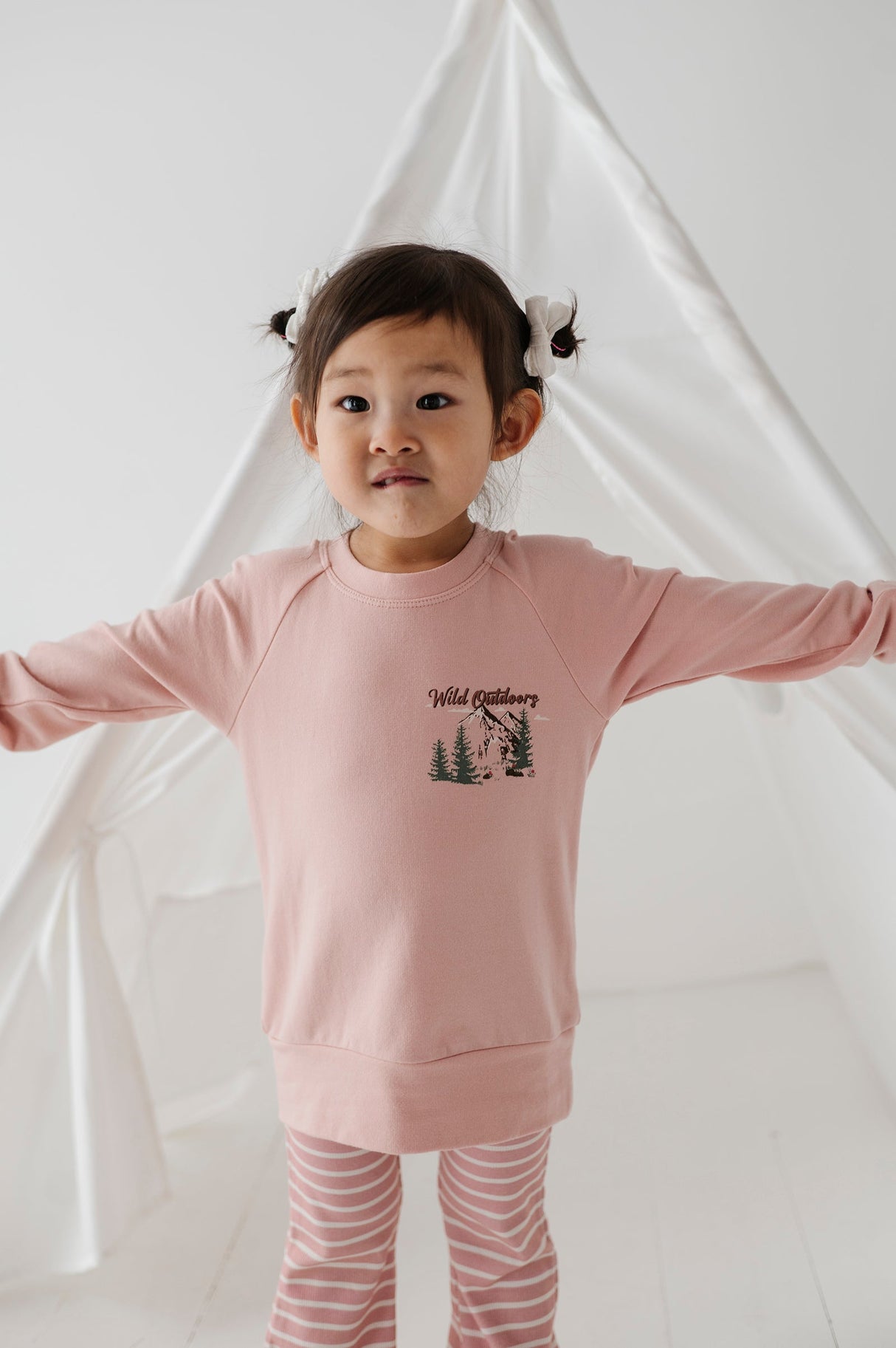 Girl's Raglan Sweatshirt - HoneyBug 