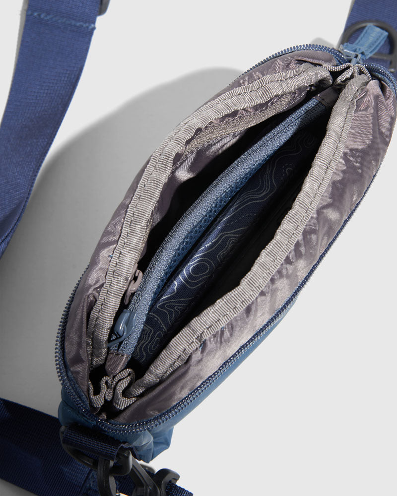 (Re)active™ 2L Convertible Crossbody - HoneyBug 