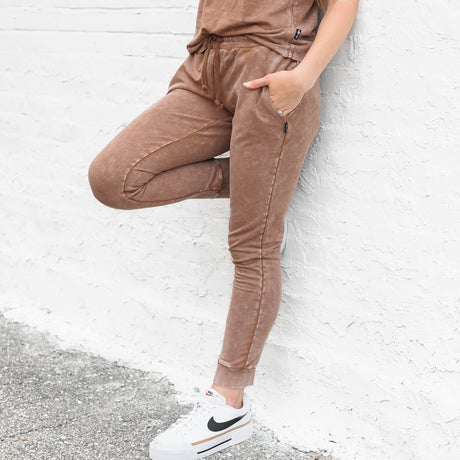 MAMA JOGGERS- Bark Snow Wash - HoneyBug 