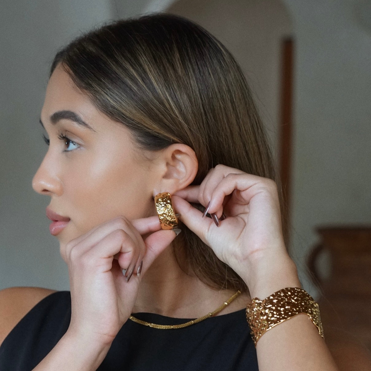 Tabitha Hammered Cuff Bracelet - HoneyBug 